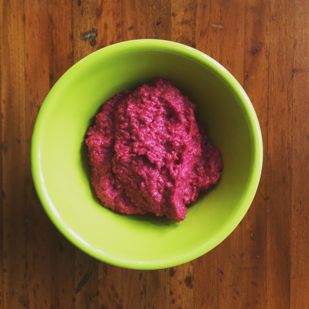 Beetroot hummus